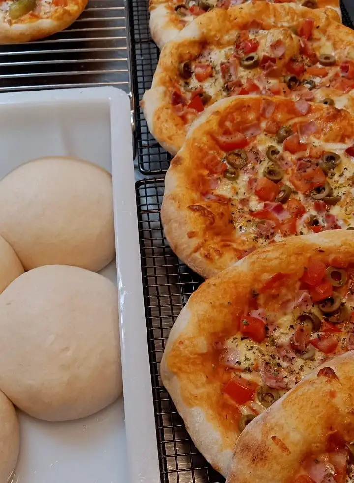 Pizzas y empanadas